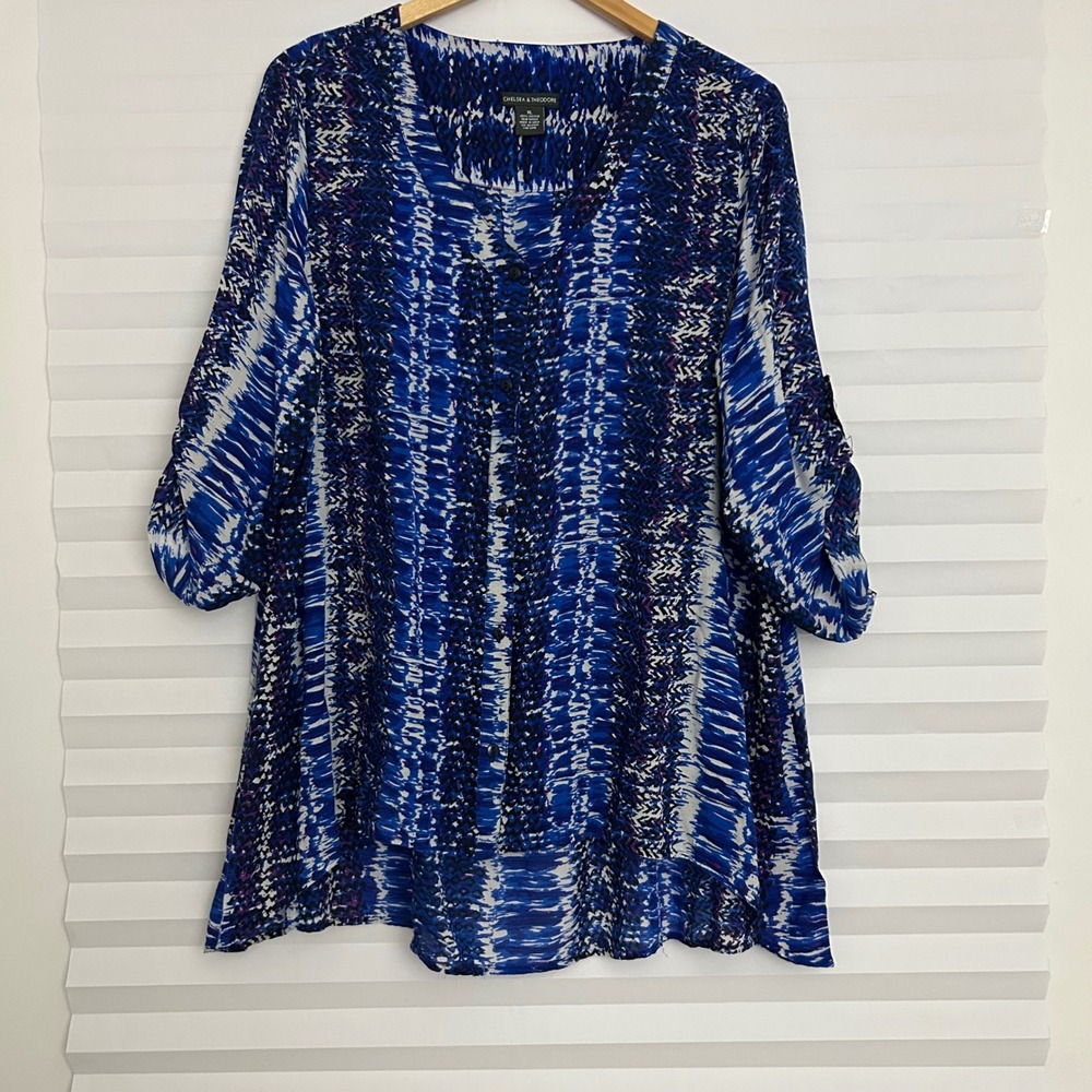 Chelsea & Theodore Blue Ikat Print Roll Tab Sleeve Tunic Blouse XL Viscose